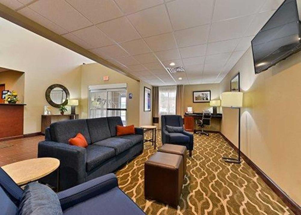 Days Inn & Suites By Wyndham Manheim Lebanon Exterior photo